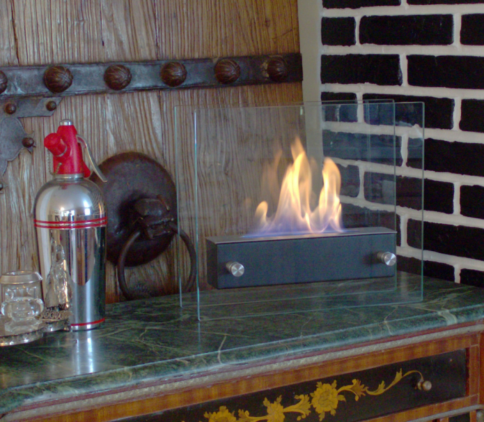 biofireplace with glass