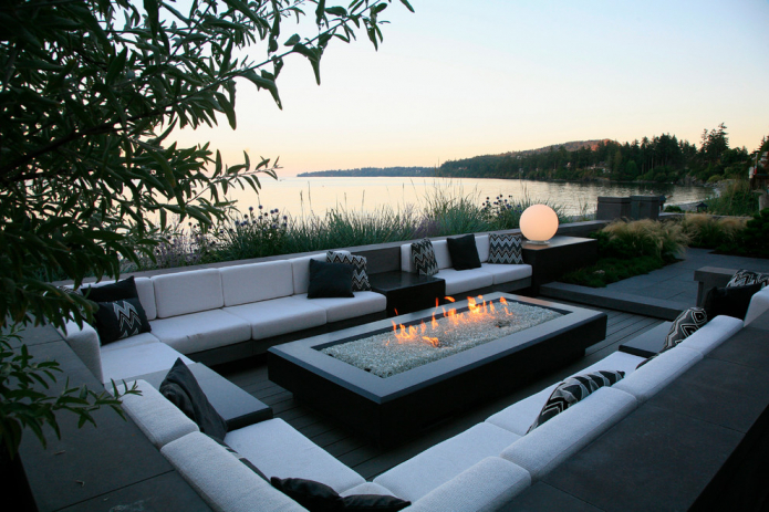 biofireplace on the street