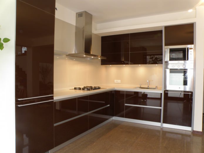Kitchen fronts with aluminum frames Kitchen fronts with aluminum frames