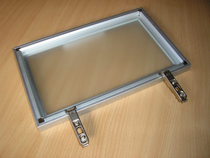 Kitchen fronts with aluminum frames Kitchen fronts with aluminum frames