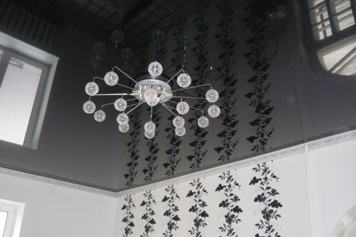 Lighting in the kitchen with a stretch ceiling