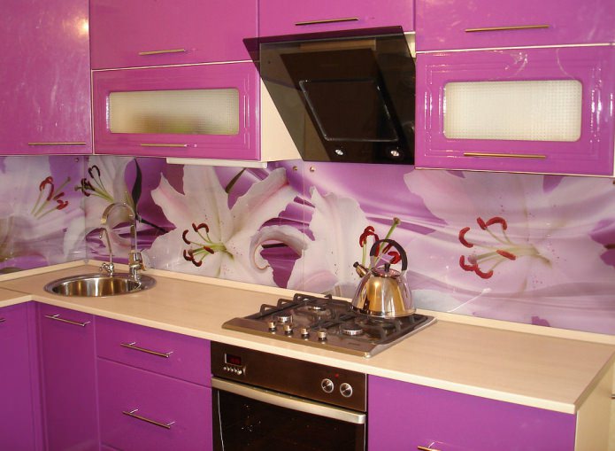 Photo printing with flowers on an apron Photo printing with flowers on an apron