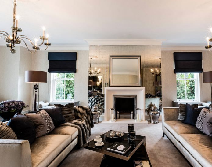 Mirror tiles in the interior of the living room