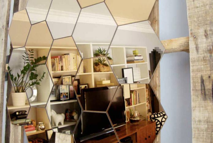 Mirror tiles in the interior