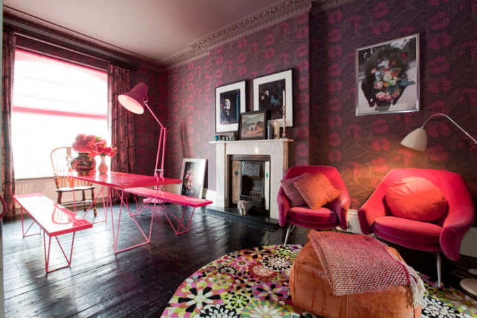 Pink in the design of the living room