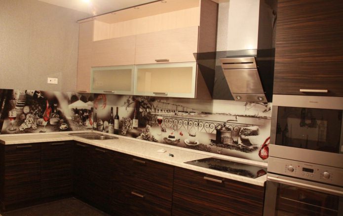 Plastic kitchen apron design