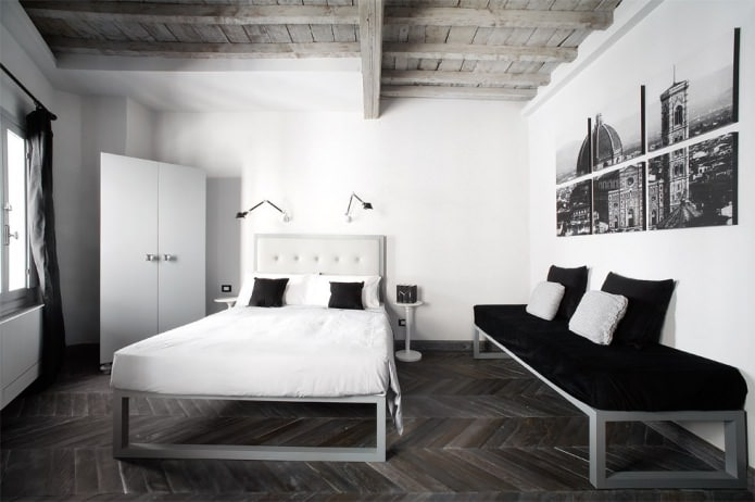 Modular picture in the interior of the bedroom