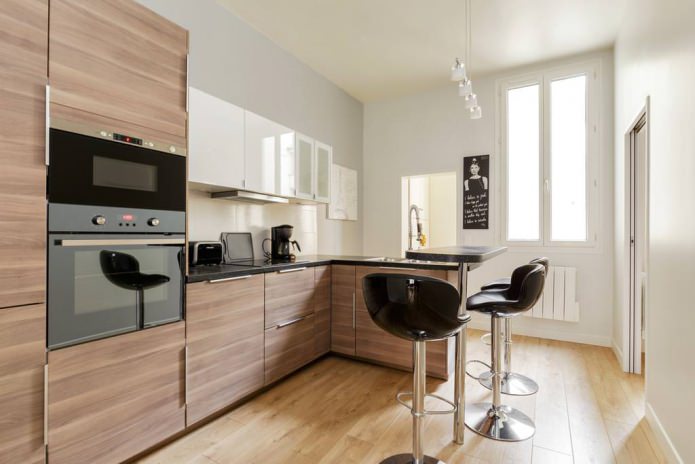 combined bar counter in the interior of the kitchen