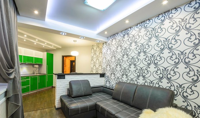 Black and white wallpaper in the living room