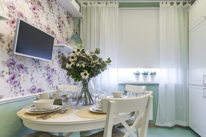 Provence style curtains in the kitchen Provence style curtains in the kitchen