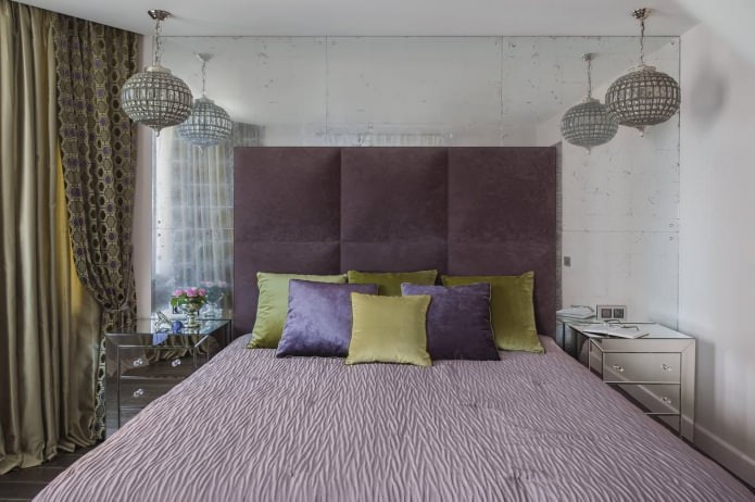 Mirror panels on the wall Mirror panels on the wall