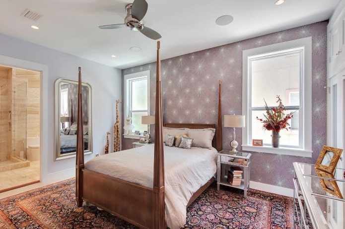 wallpaper with a pattern in the bedroom