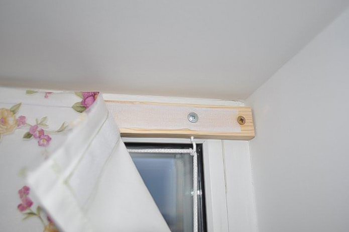 attach the sticky tape to the wood strip attach the sticky tape to the wood strip