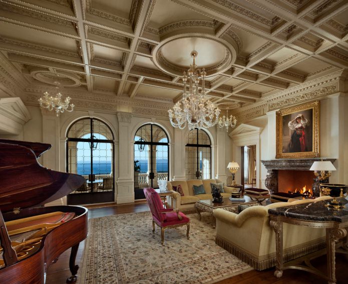 crystal, fireplace, gold frame at the picture