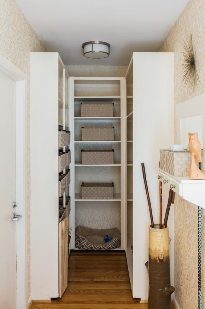 finishing the ceiling in the corridor in Khrushchev finishing of the ceiling in the corridor in Khrushchev