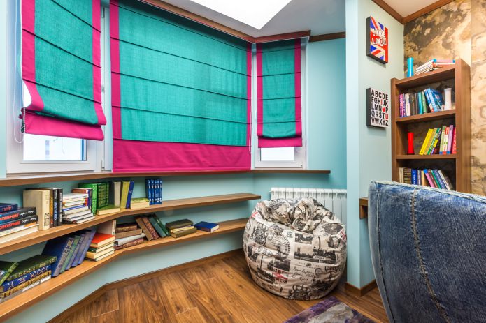 Pink and turquoise combination of Roman curtains Pink and turquoise combination of Roman curtains