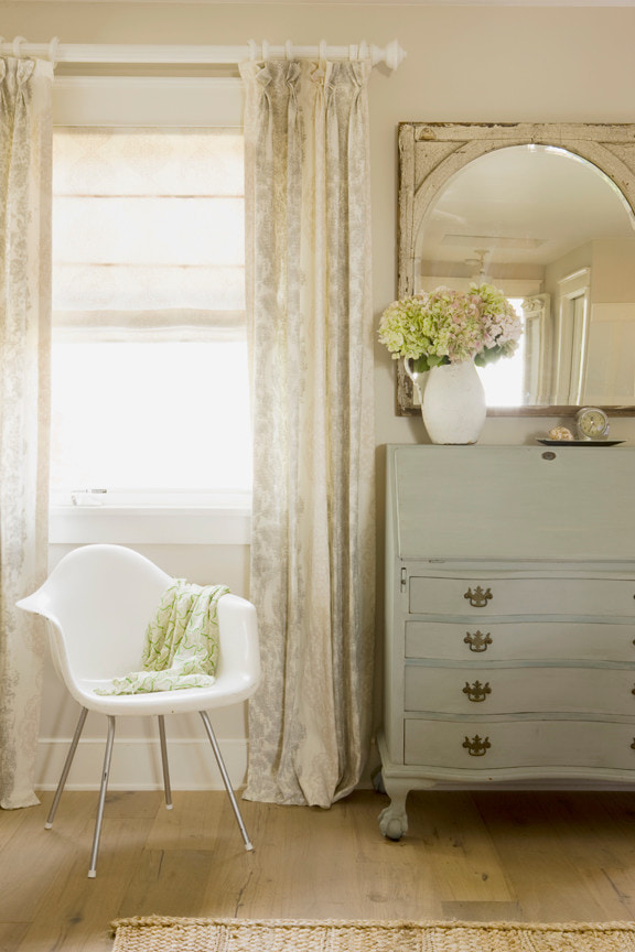 floral golden pattern on curtains