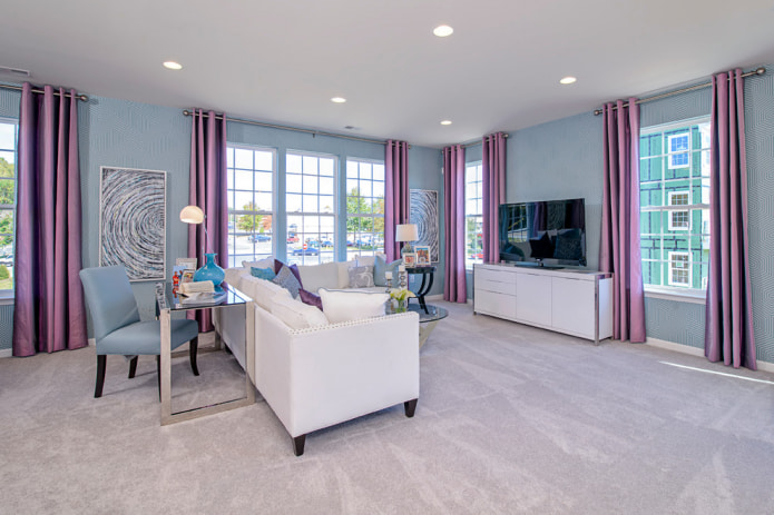 Curtains on eyelets Curtains on eyelets