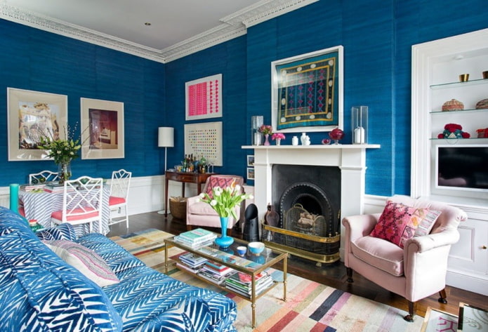 blue walls in the living room