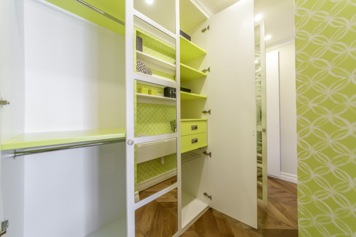 dressing room with green wallpaper