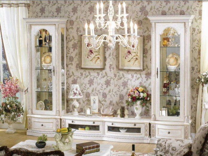 floral wallpaper in a classic interior floral wallpaper in a classic interior