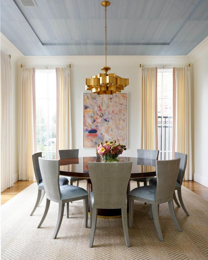 blue ceiling wallpaper in the interior