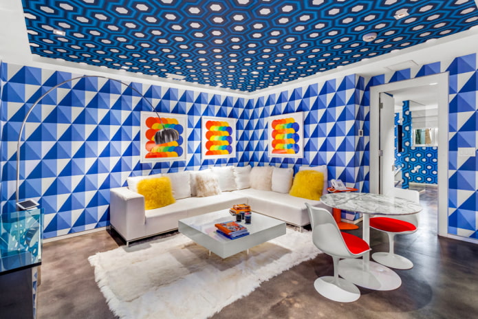 wallpaper with geometric shapes on the ceiling