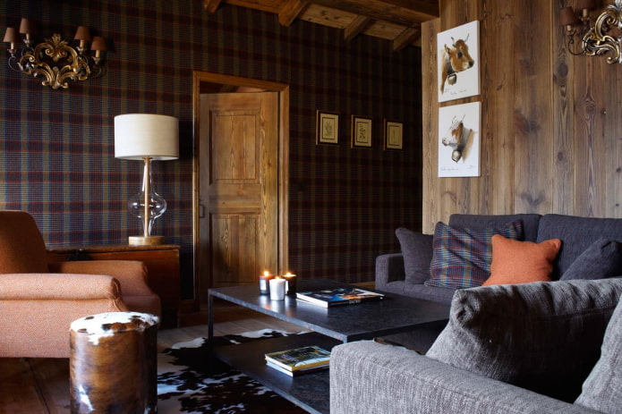 checkered wallpaper in the interior of the living room
