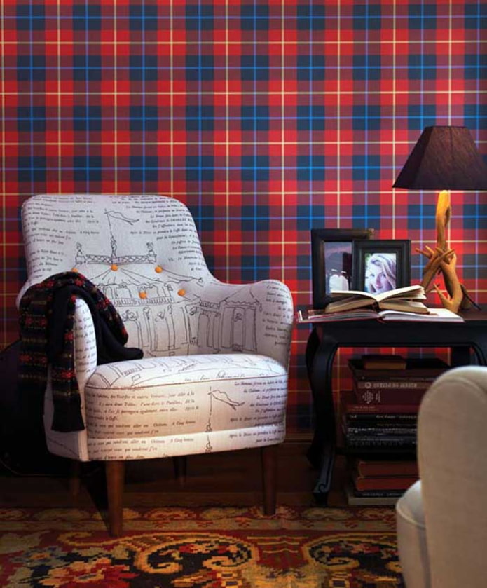checkered wallpaper in the interior