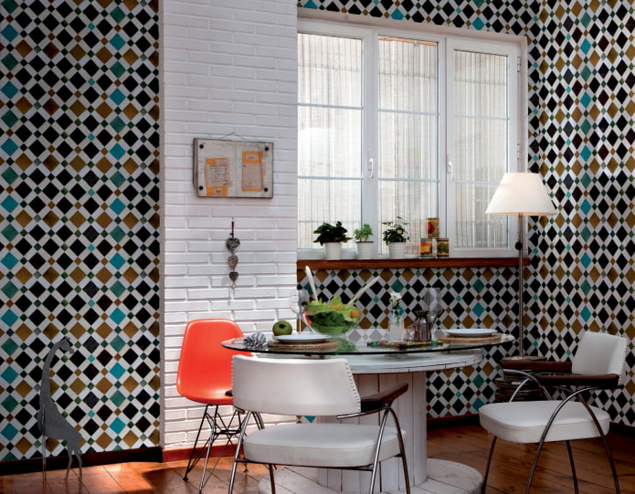 wallpaper in a small diamond in the interior