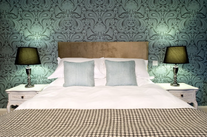 wallpaper from paper with a damask pattern in the interior