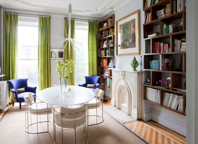 fastening to a tubular cornice on rings fastening to a tubular cornice on rings