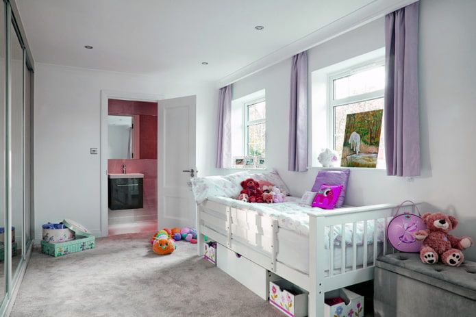 short curtains of lilac color in the interior