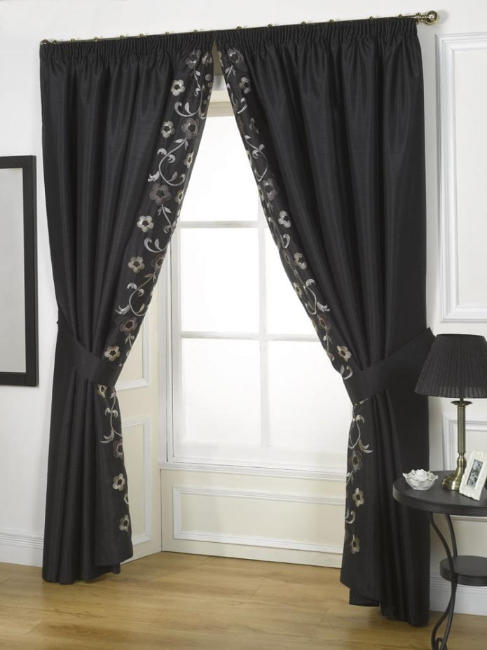 Double curtains Double curtains