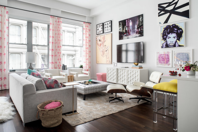 White and pink curtains