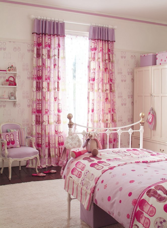 pink curtains in the nursery