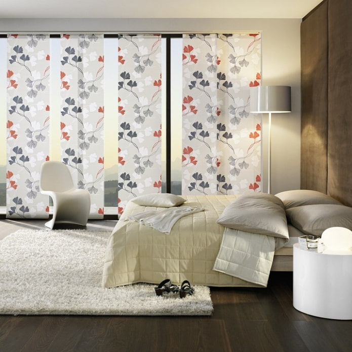 Japanese panels in the interior of the bedroom Japanese panels in the interior of the bedroom