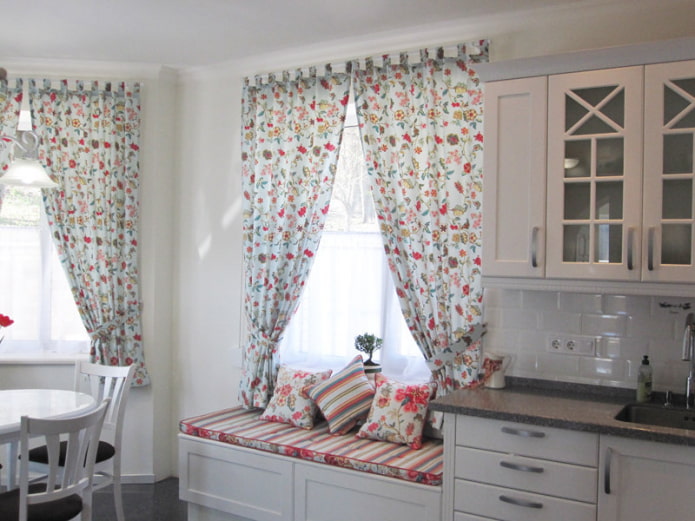 curtains with a small floral print in the kitchen curtains with a small floral print in the kitchen