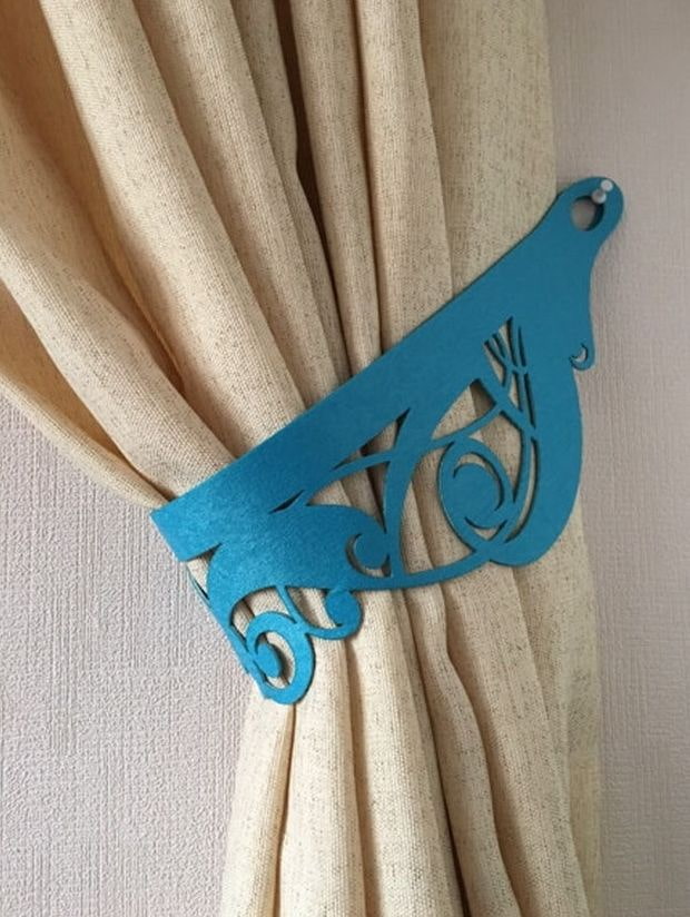 openwork hooks for curtains