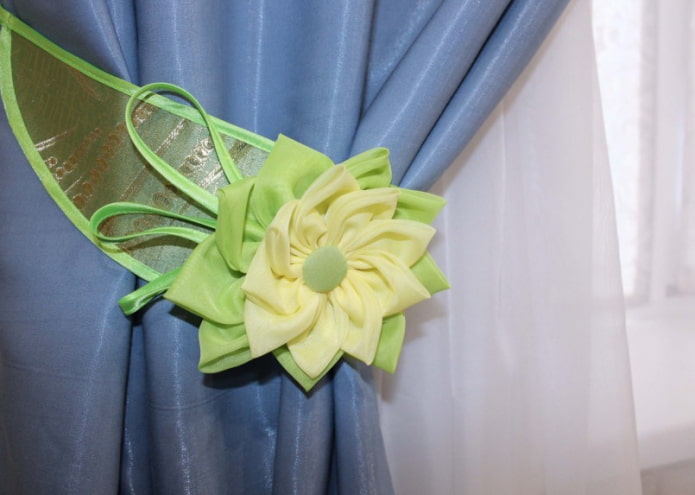 decoration for kanzashi curtains