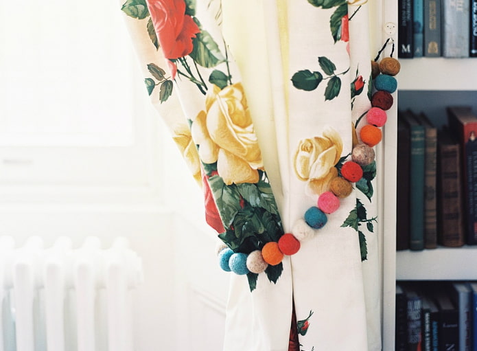 curtain with multi-colored tie-back