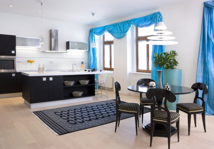 lambrequins in the style of minimalism