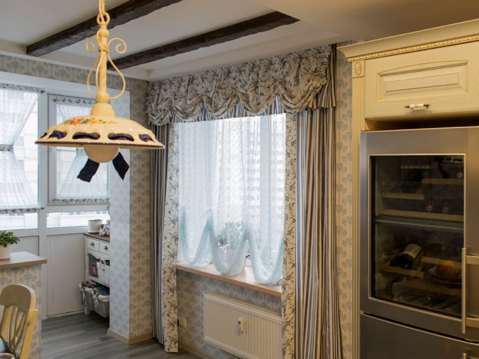 combination of lambrequin with curtains