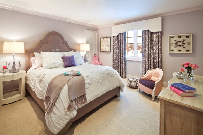 lambrequin bandeau in the interior of the bedroom lambrequin bandeau in the interior of the bedroom