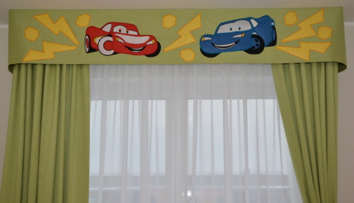 rigid lambrequin with applique rigid lambrequin with applique