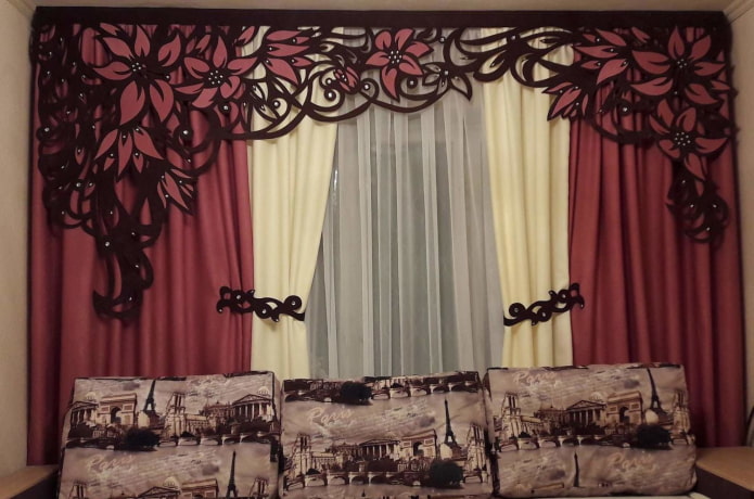 lambrequin with flowers in the interior lambrequin with flowers in the interior