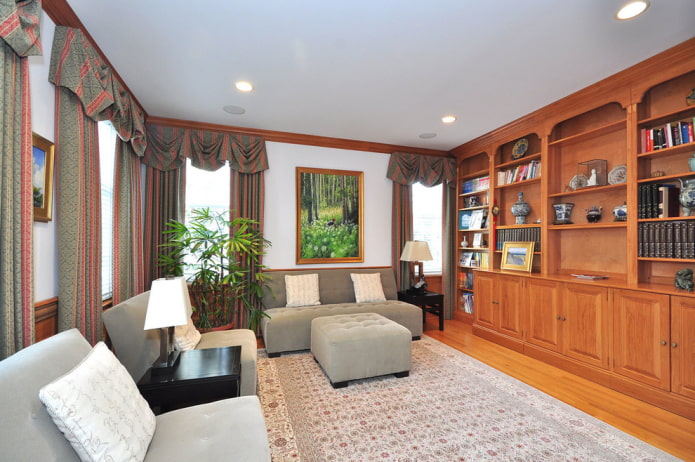 curtains with striped lambrequin in the interior