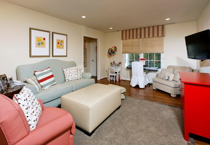 lambrequin in combination with roman blinds