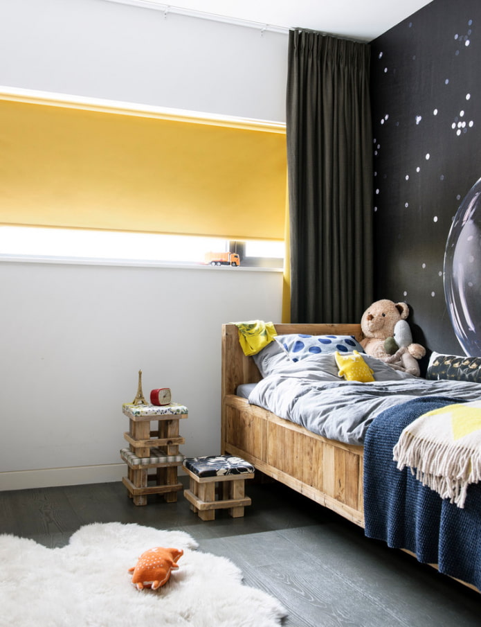 blinds in the children's room