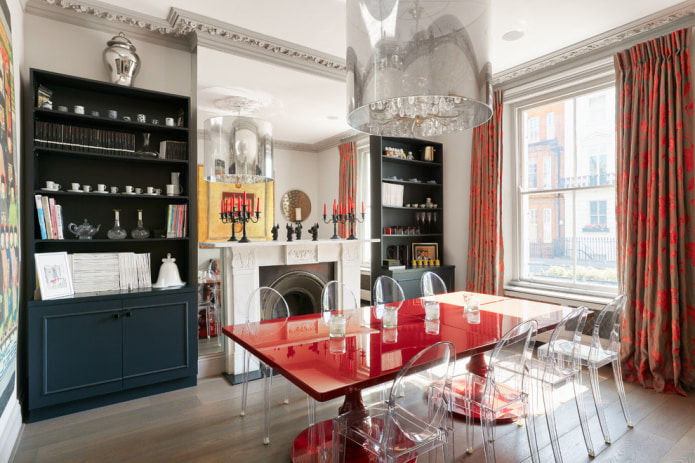 Red-brown curtain Red-brown curtain